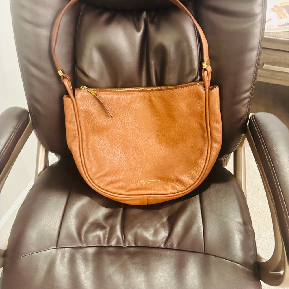 Marc Jacobs Leather Hobo Bag in “Falafel” - Picture 4 of 6